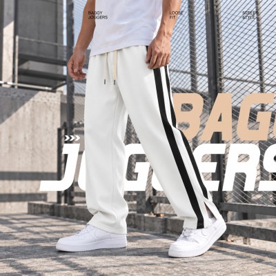 Low Cut Baggy Joggers – White